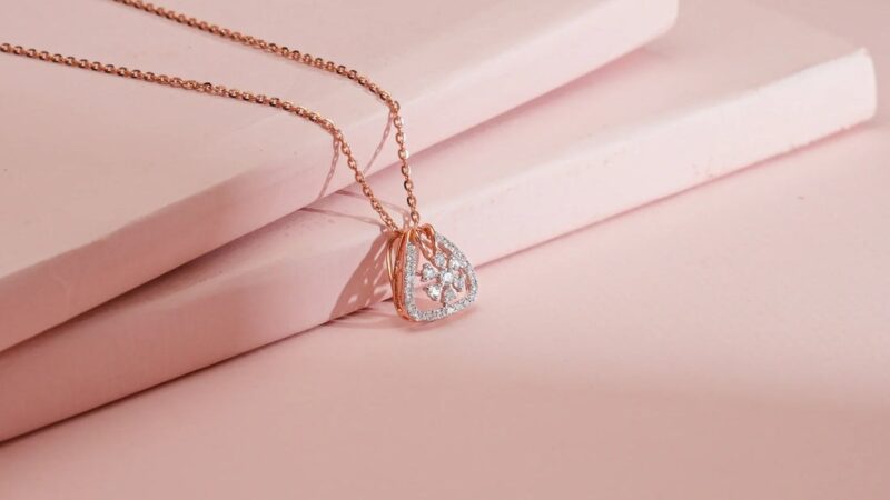 Pendants Are Gaining Popularity
